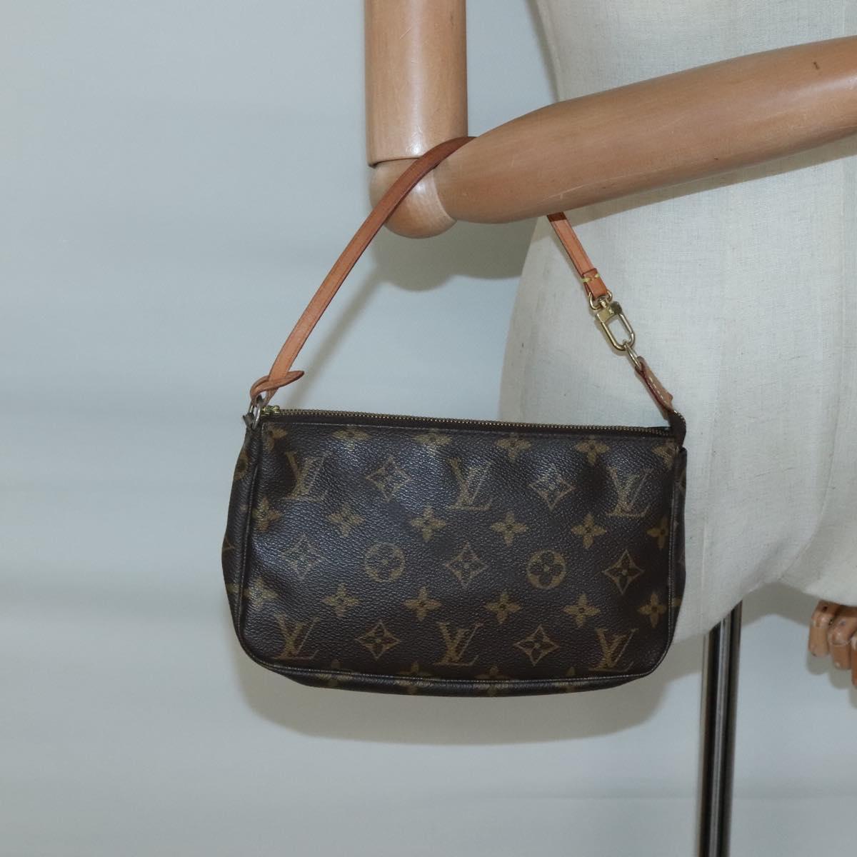 LOUIS VUITTON Monogram Pochette Accessoires Pouch M51980 LV Auth 139505