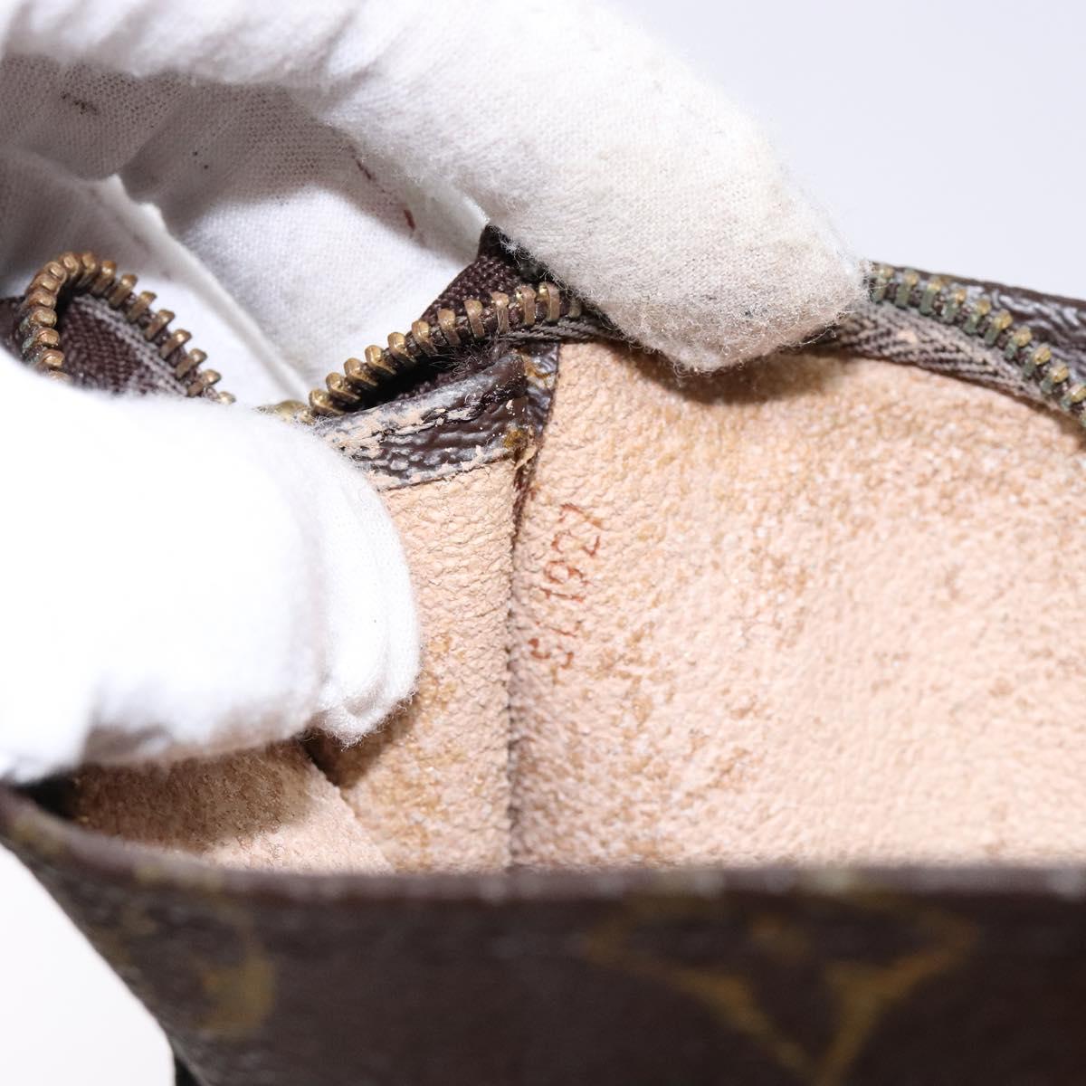 LOUIS VUITTON Monogram Poche Toilette 15 Pouch M47546 LV Auth 139618