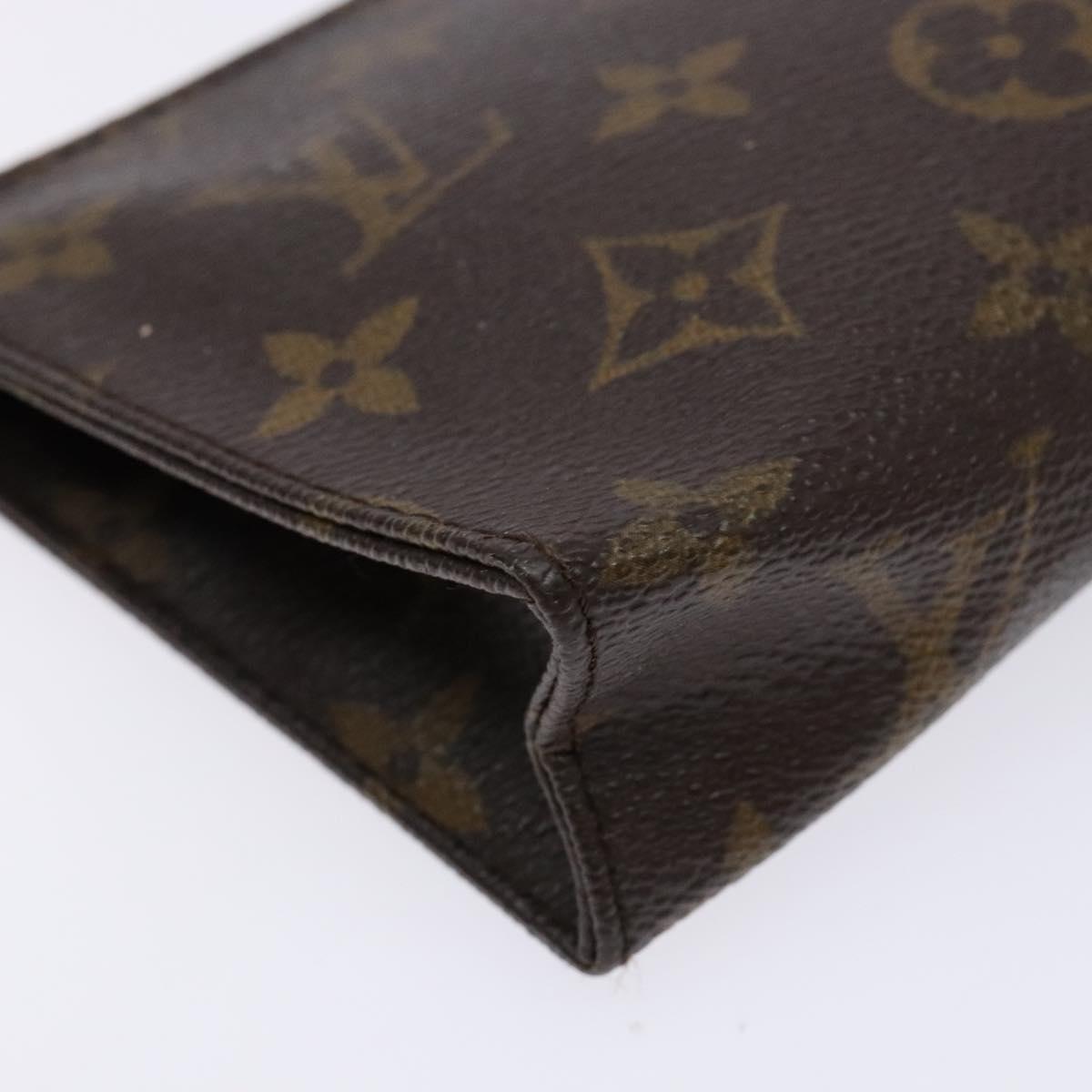 LOUIS VUITTON Monogram Poche Toilette 15 Pouch M47546 LV Auth 139618