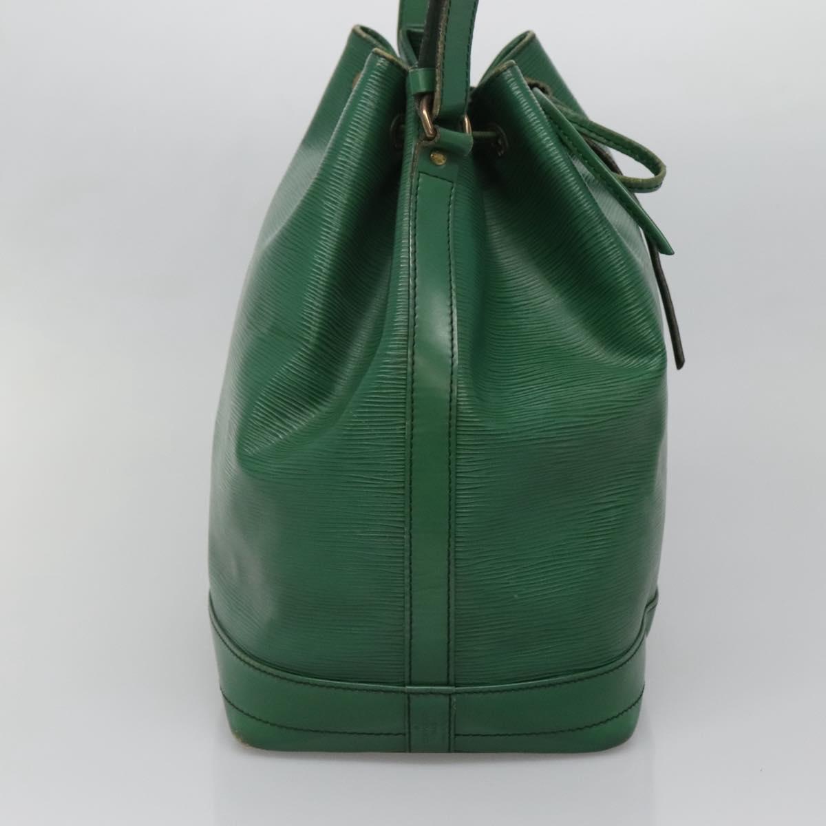 LOUIS VUITTON Epi Noe Shoulder Bag Green M44004 LV Auth 139880