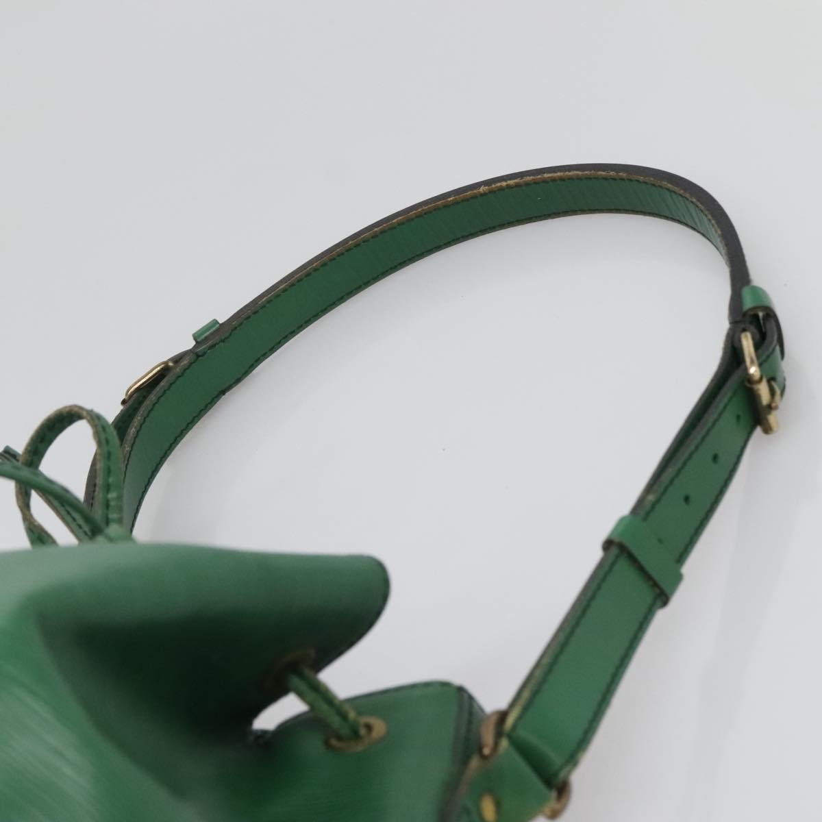 LOUIS VUITTON Epi Noe Shoulder Bag Green M44004 LV Auth 139880