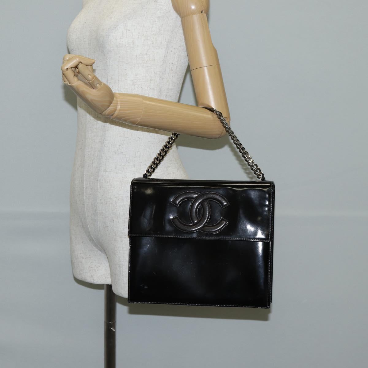 CHANEL Chain Shoulder Bag Patent leather Black Silver CC Auth 139979V