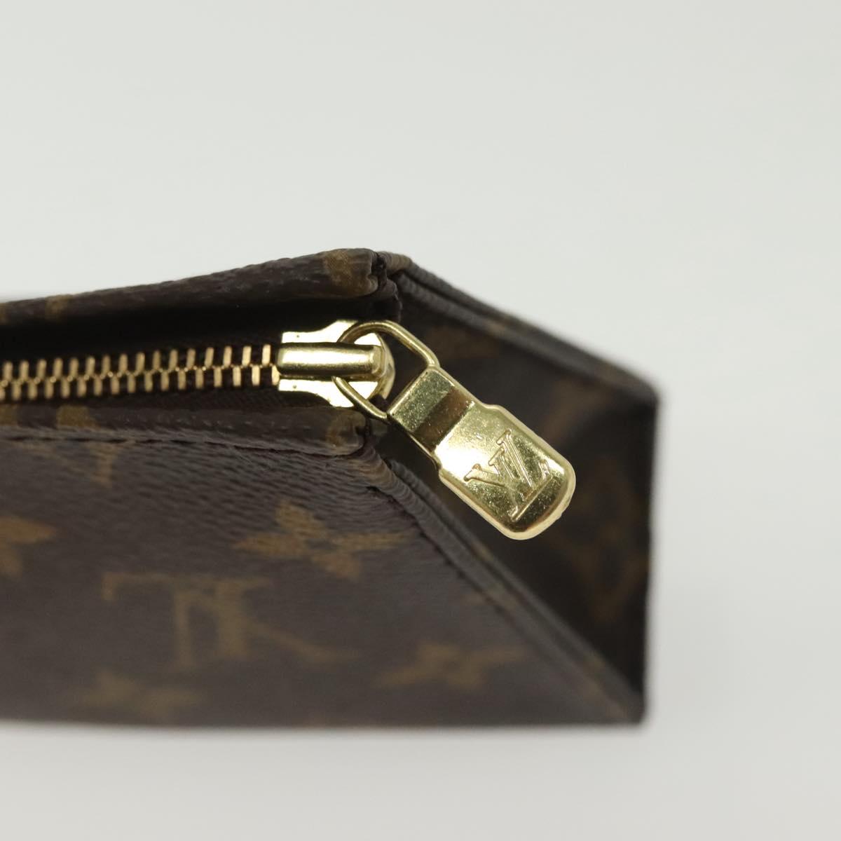 LOUIS VUITTON Monogram Poche Toilette 15 Pouch M47546 LV Auth 140371