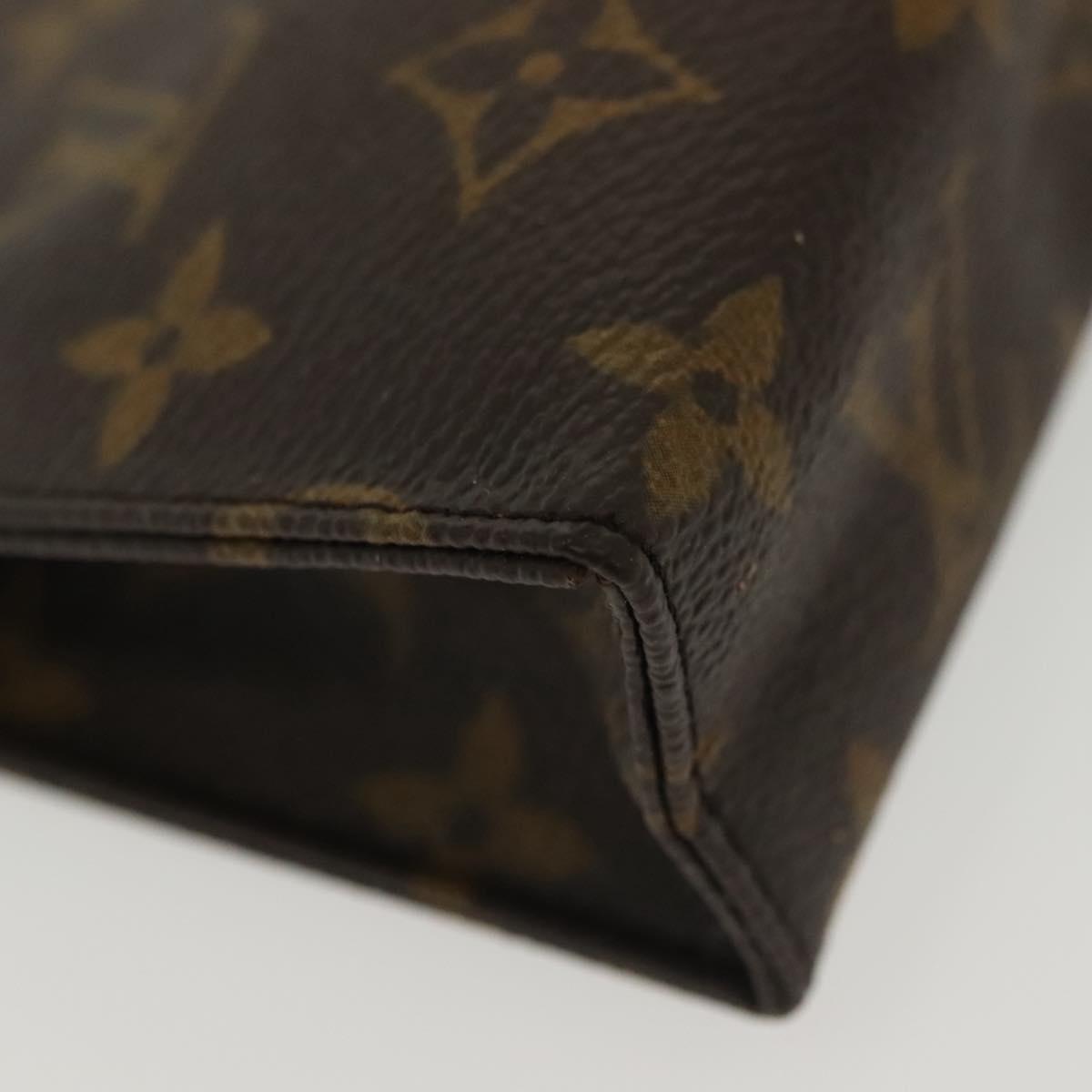 LOUIS VUITTON Monogram Poche Toilette 15 Pouch M47546 LV Auth 140371