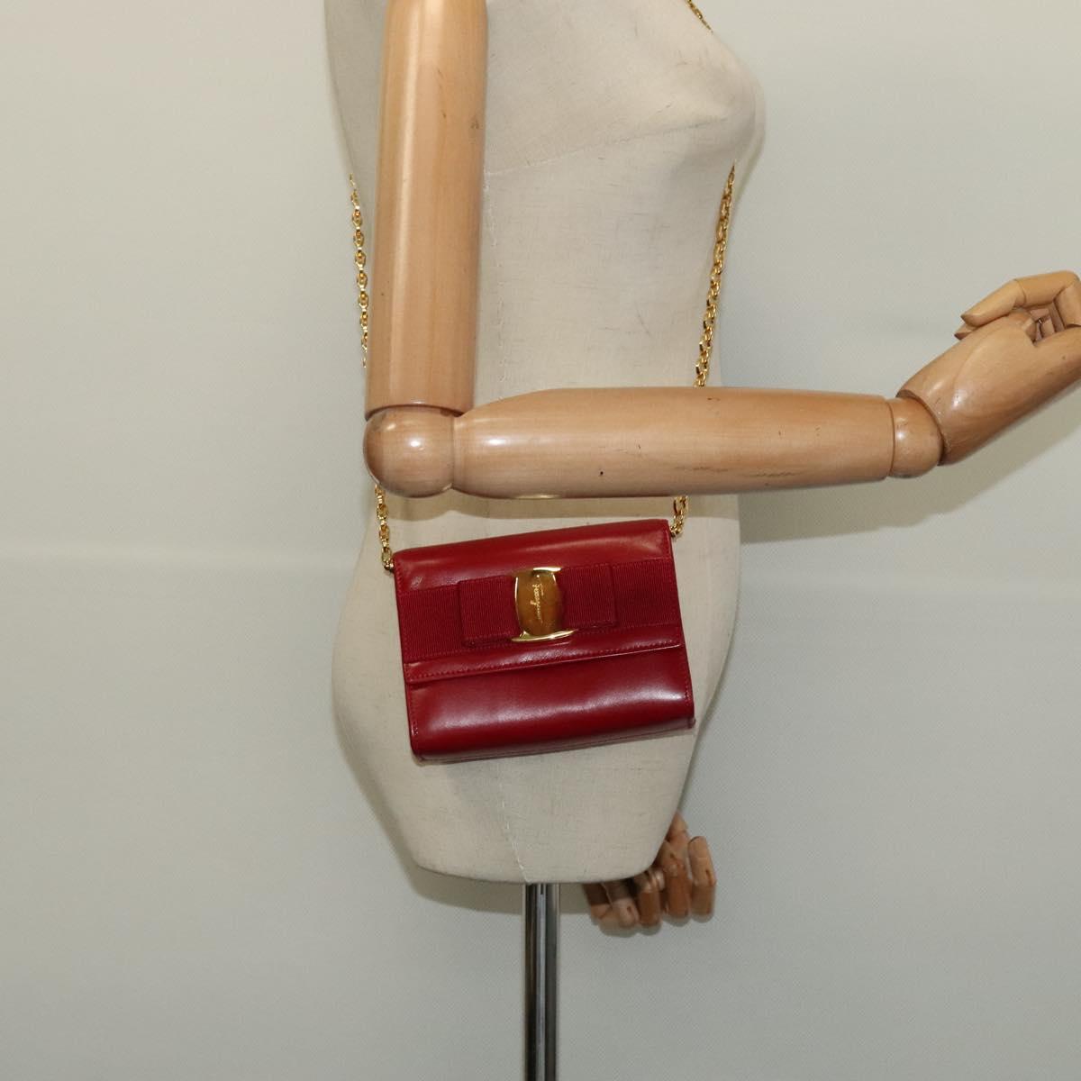 Salvatore Ferragamo Vala Chain Mini Shoulder Bag Leather Red Gold Auth 140616