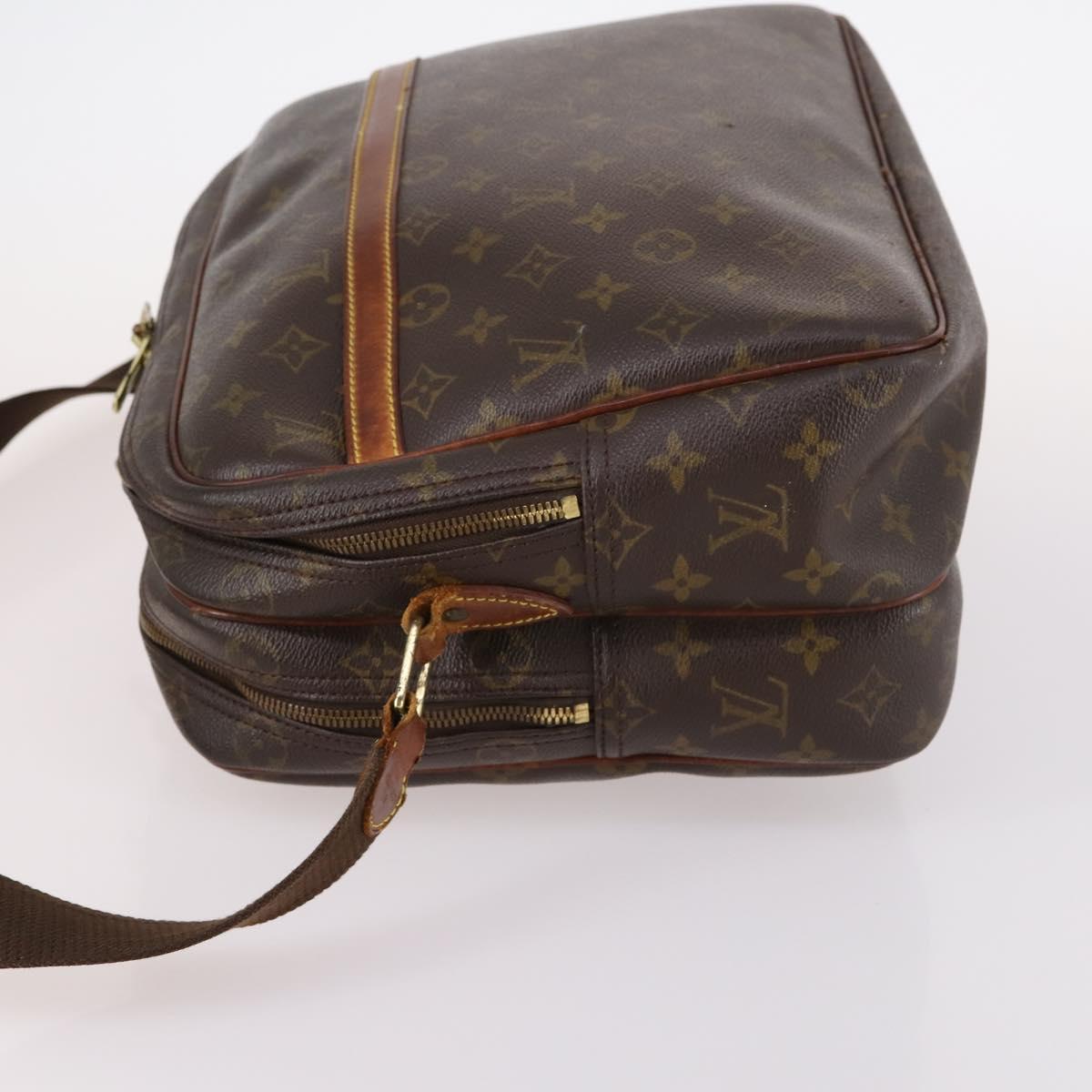 LOUIS VUITTON Monogram Reporter GM Shoulder Bag M45252 LV Auth 140930
