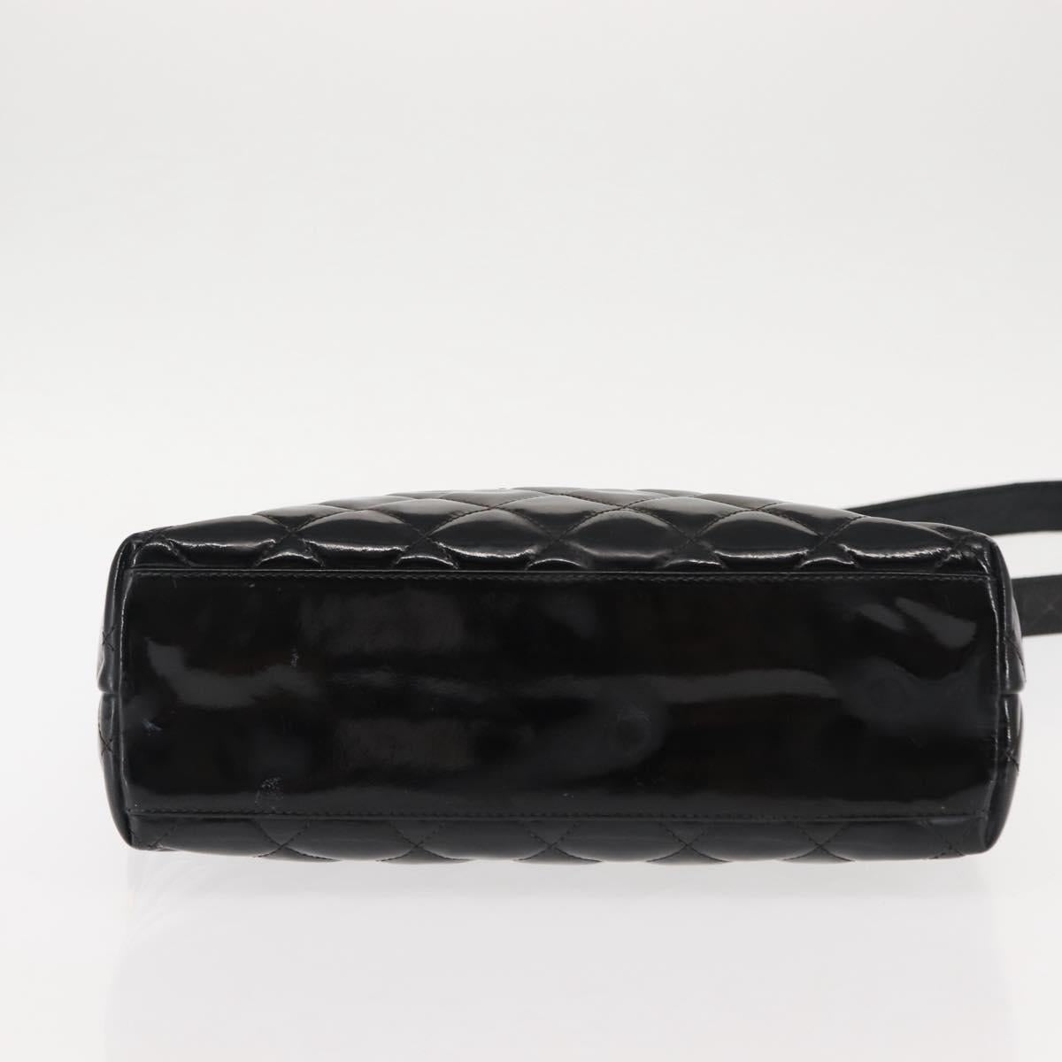 CHANEL Matelasse Shoulder Bag Patent leather Black Gold CC Auth 141133