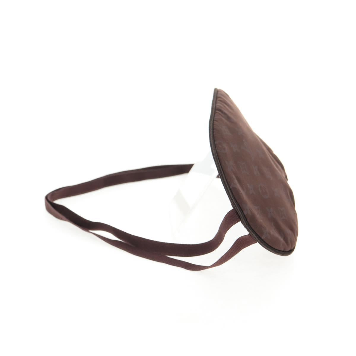 LOUIS VUITTON Mini Lin 2005 VIP Only Voyage Kit Pouch M99204 LV Auth 141172V