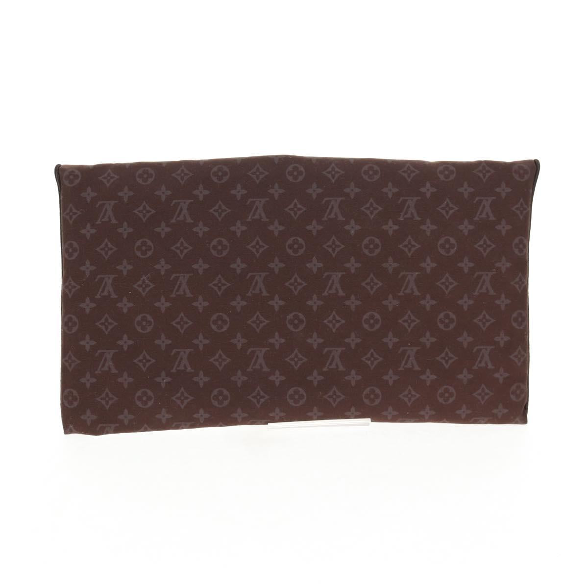 LOUIS VUITTON Mini Lin 2005 VIP Only Voyage Kit Pouch M99204 LV Auth 141172V