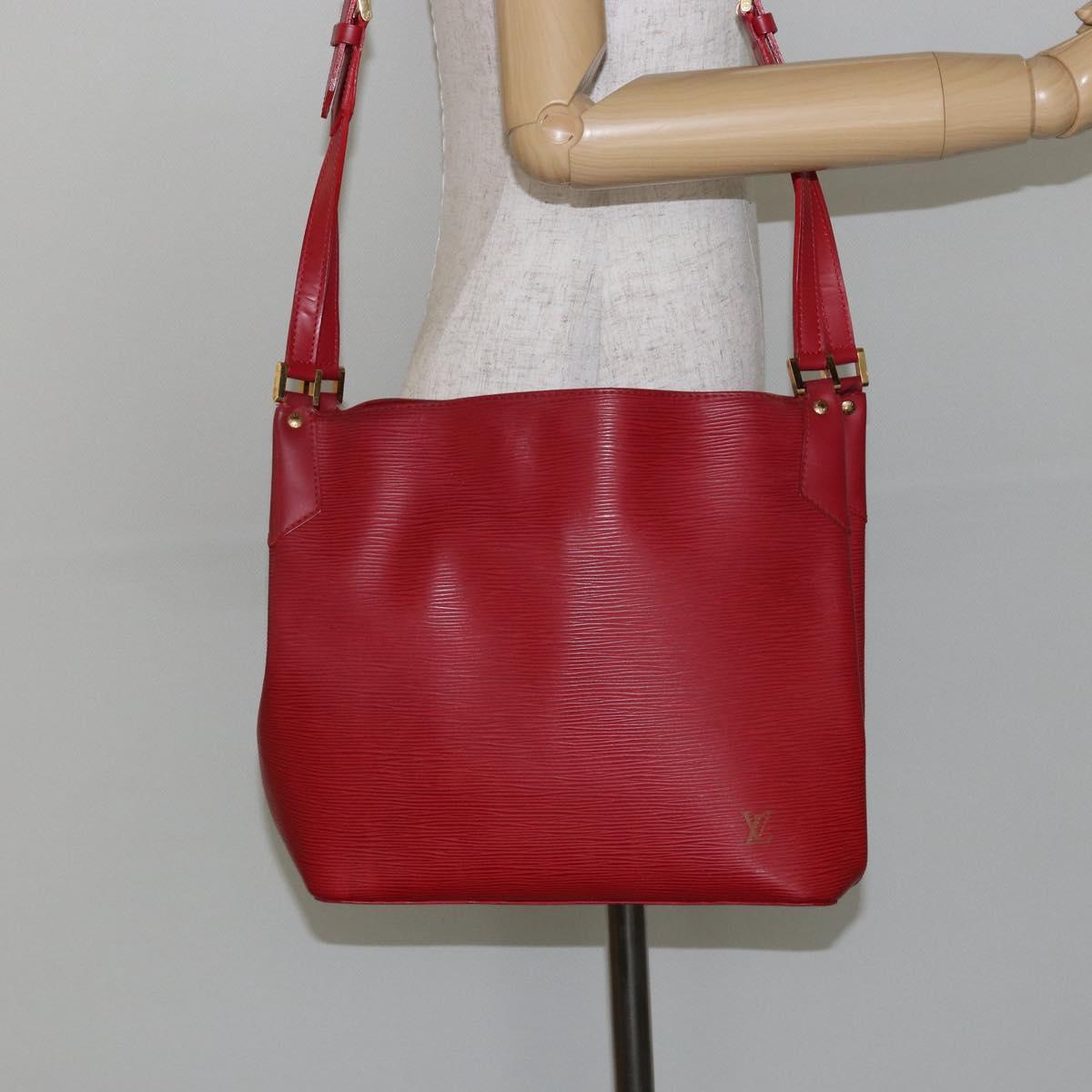 LOUIS VUITTON Epi Mandala MM Shoulder Bag Red M5889E LV Auth 141224