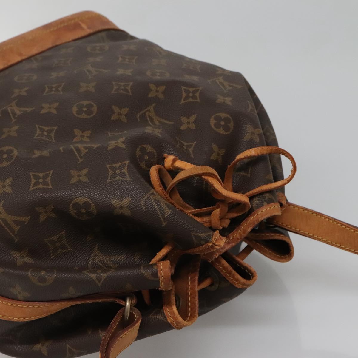 LOUIS VUITTON Monogram Noe Shoulder Bag M42224 LV Auth 141364