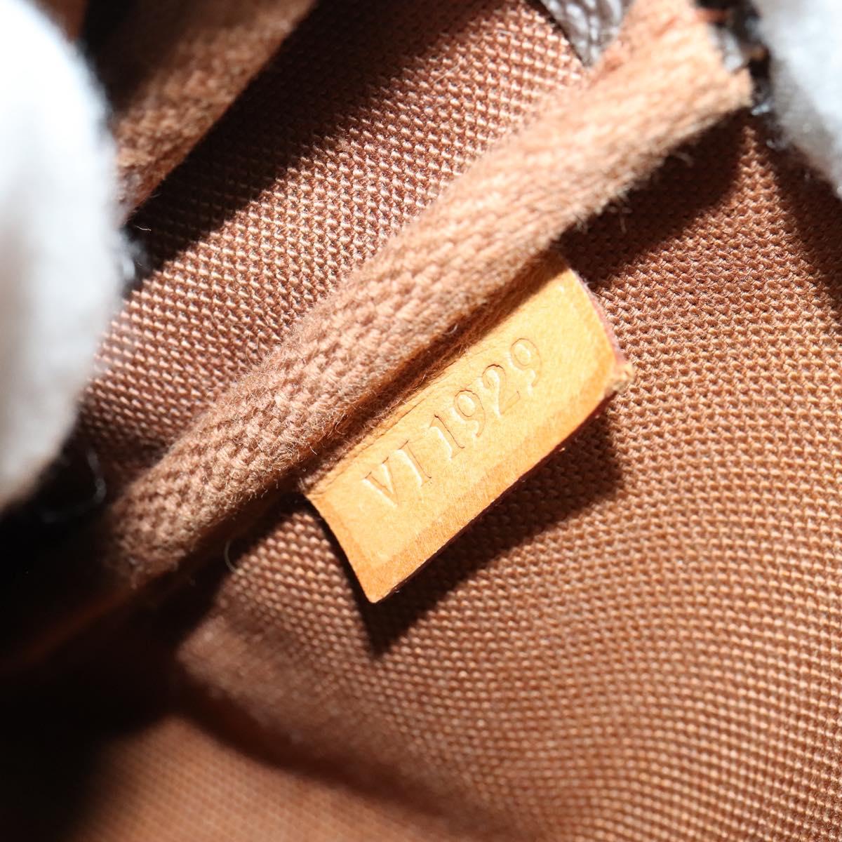 LOUIS VUITTON Monogram Pochette Accessoires Pouch M51980 LV Auth 141442