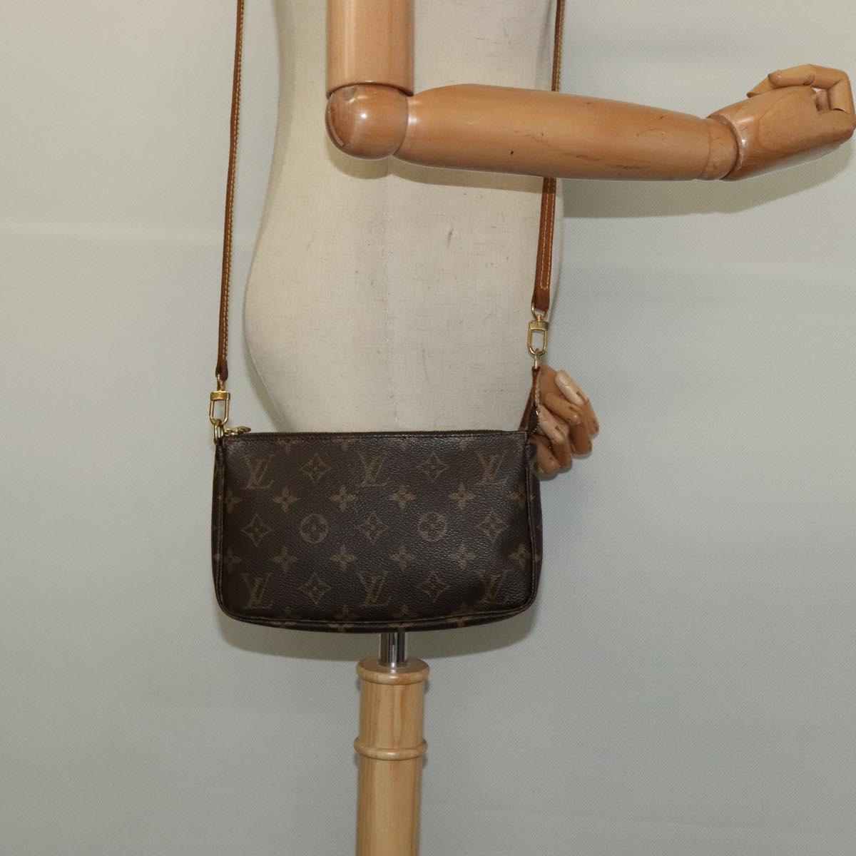 LOUIS VUITTON Monogram Pochette Accessoires Pouch M51980 LV Auth 141442