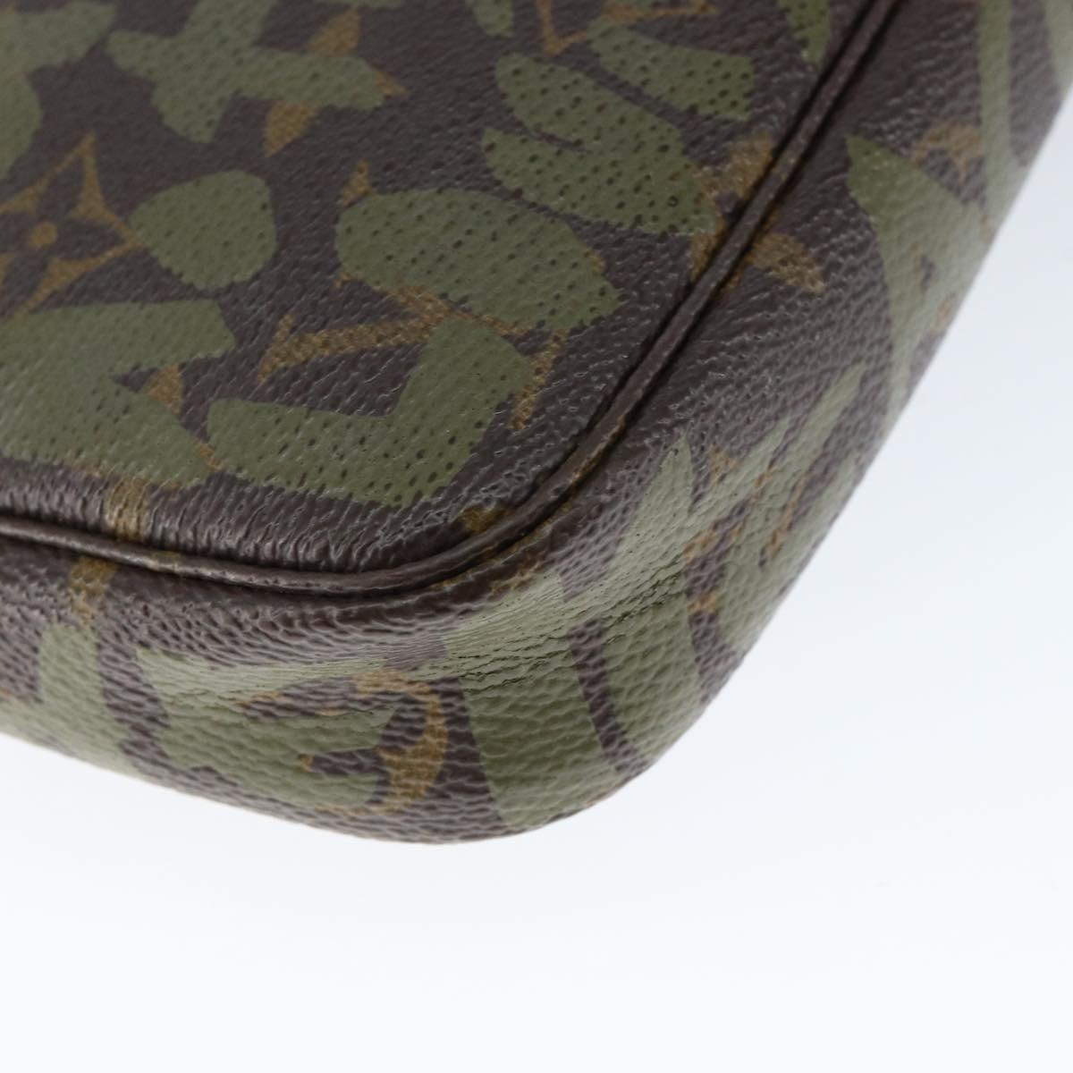 LOUIS VUITTON Graffiti Pochette Accessoires Pouch Khaki M92191 LV Auth 141678