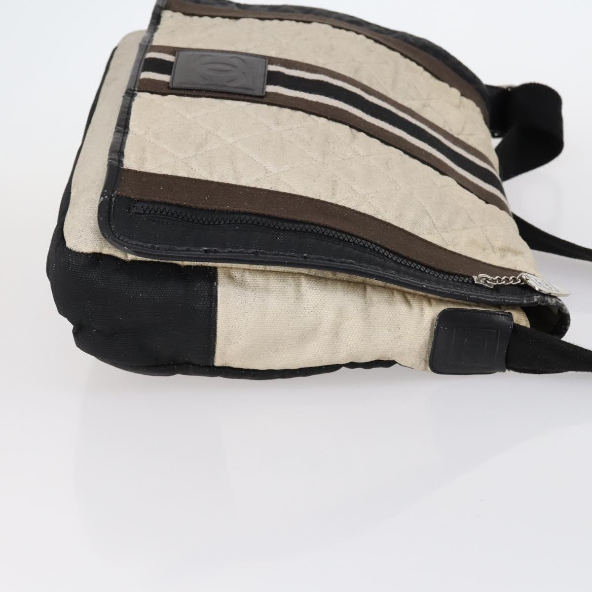 CHANEL Sports Matelasse Shoulder Bag Canvas White Silver CC Auth 142035