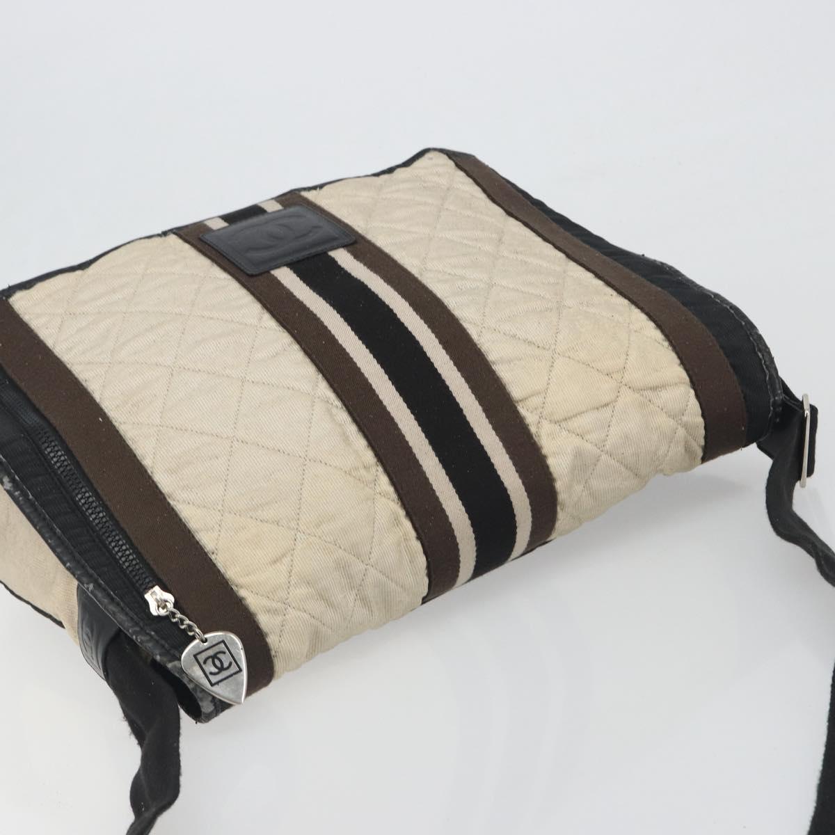 CHANEL Sports Matelasse Shoulder Bag Canvas White Silver CC Auth 142035