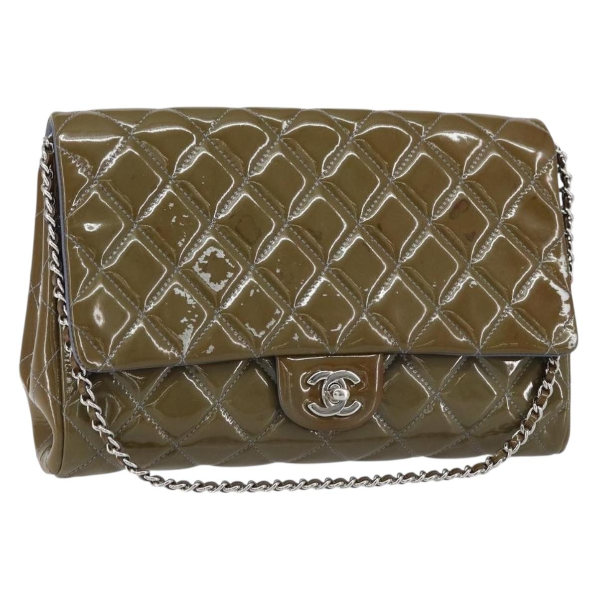 CHANEL Matelasse Chain Shoulder Bag Patent leather Purple Silver CC Auth 142098