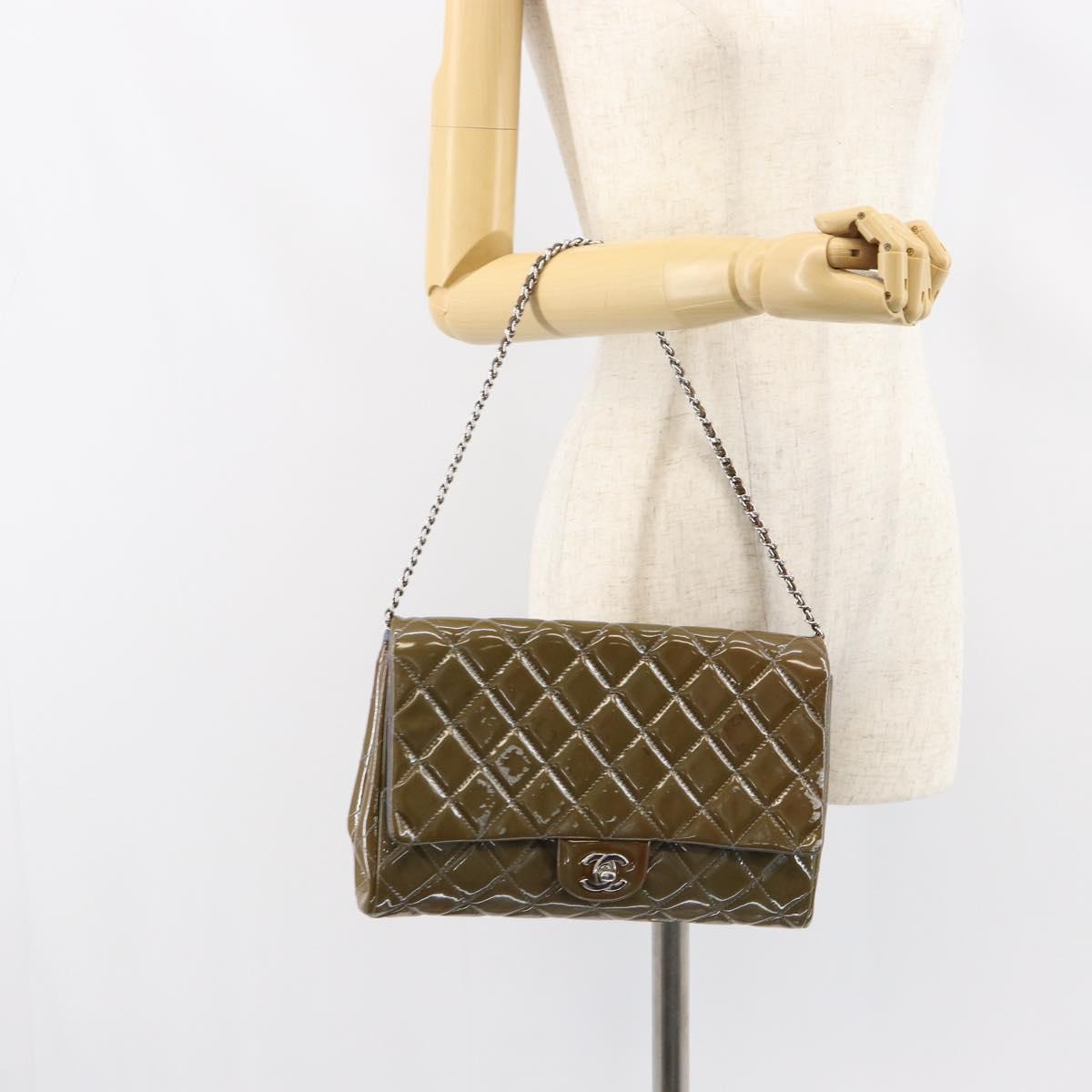 CHANEL Matelasse Chain Shoulder Bag Patent leather Purple Silver CC Auth 142098