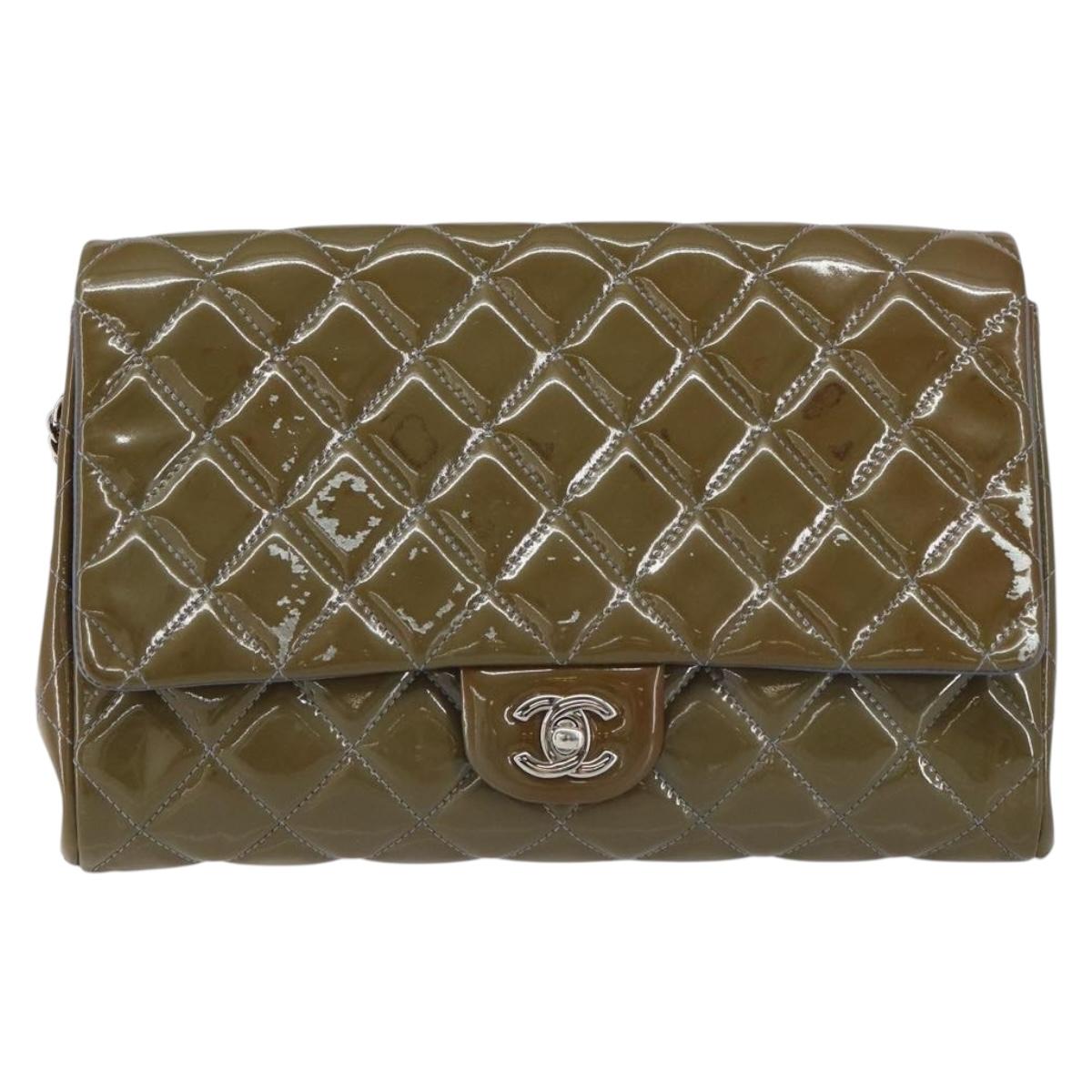 CHANEL Matelasse Chain Shoulder Bag Patent leather Purple Silver CC Auth 142098