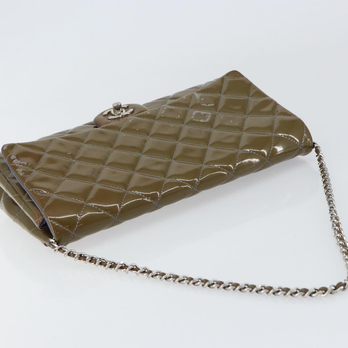 CHANEL Matelasse Chain Shoulder Bag Patent leather Purple Silver CC Auth 142098