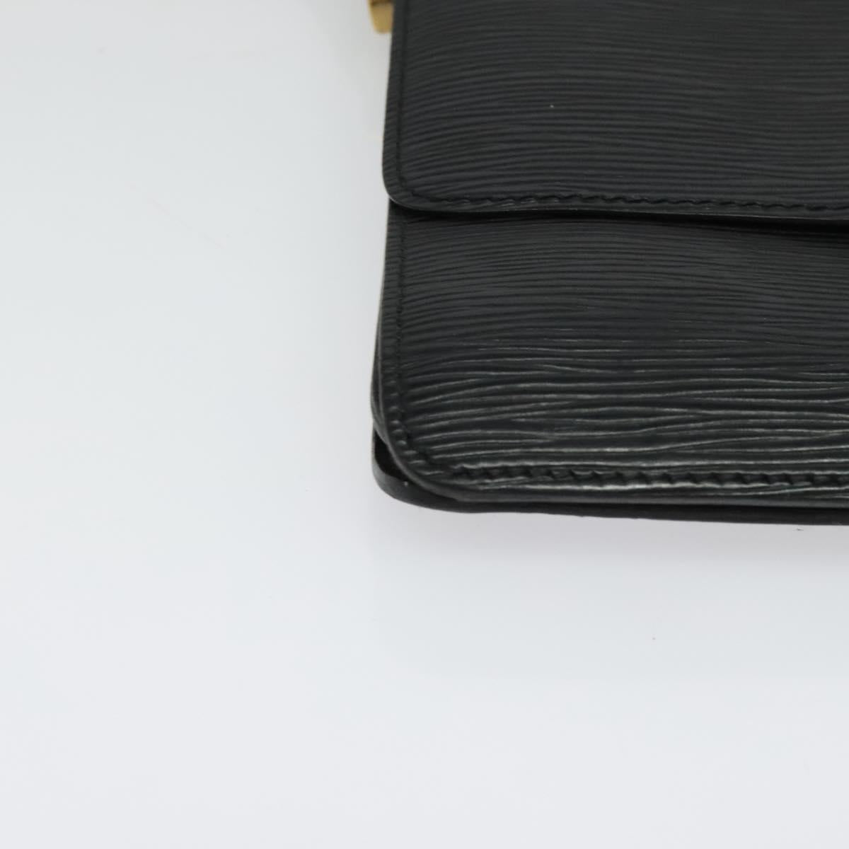 LOUIS VUITTON Epi Free Run Shoulder Bag Green Black M52414 LV Auth 142173