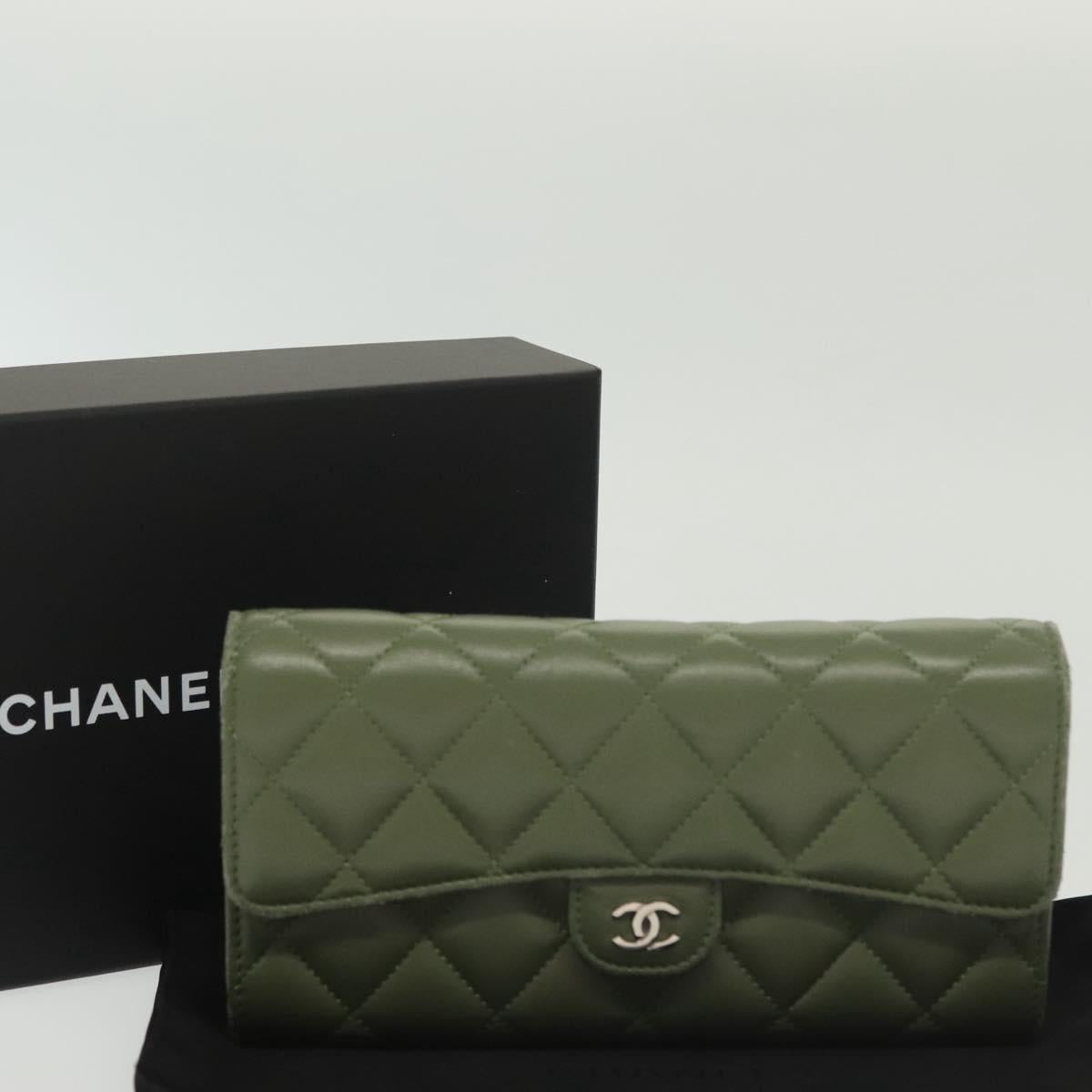 CHANEL Long Wallet Lamb Skin Green CC Auth 142370