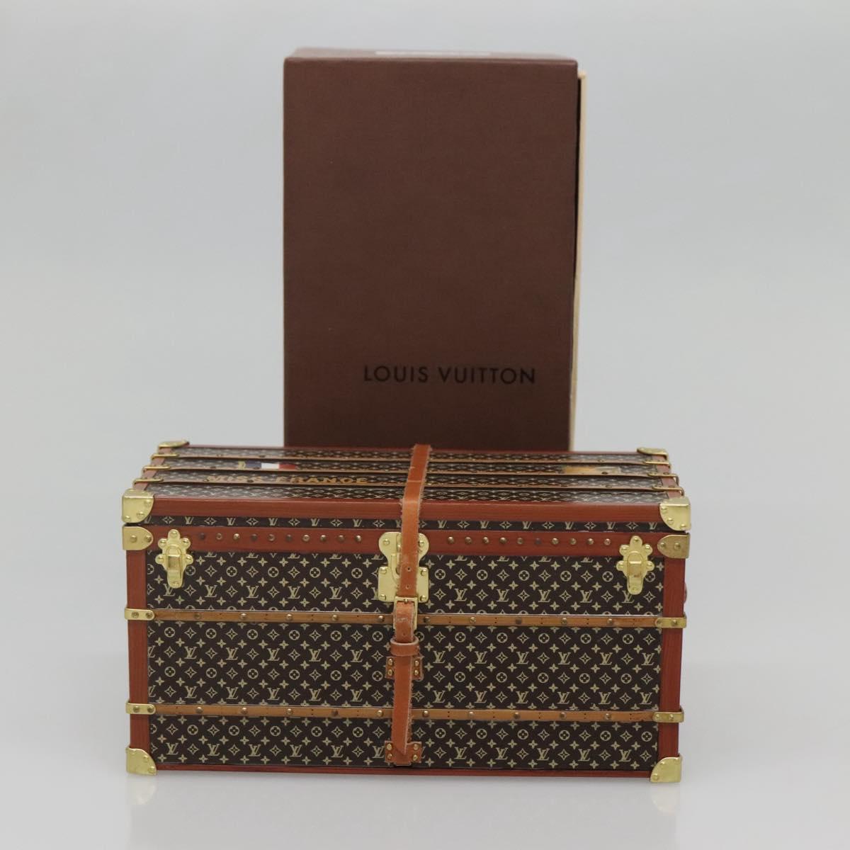 LOUIS VUITTON Miss France Paper Weight Brown M99408 LV Auth 142386