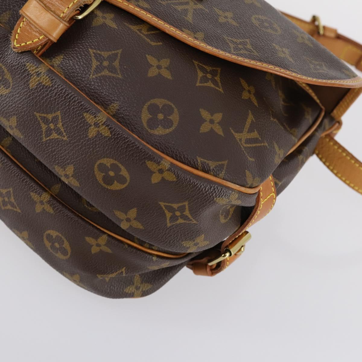 LOUIS VUITTON Monogram Saumur 30 Shoulder Bag M42256 LV Auth 142506