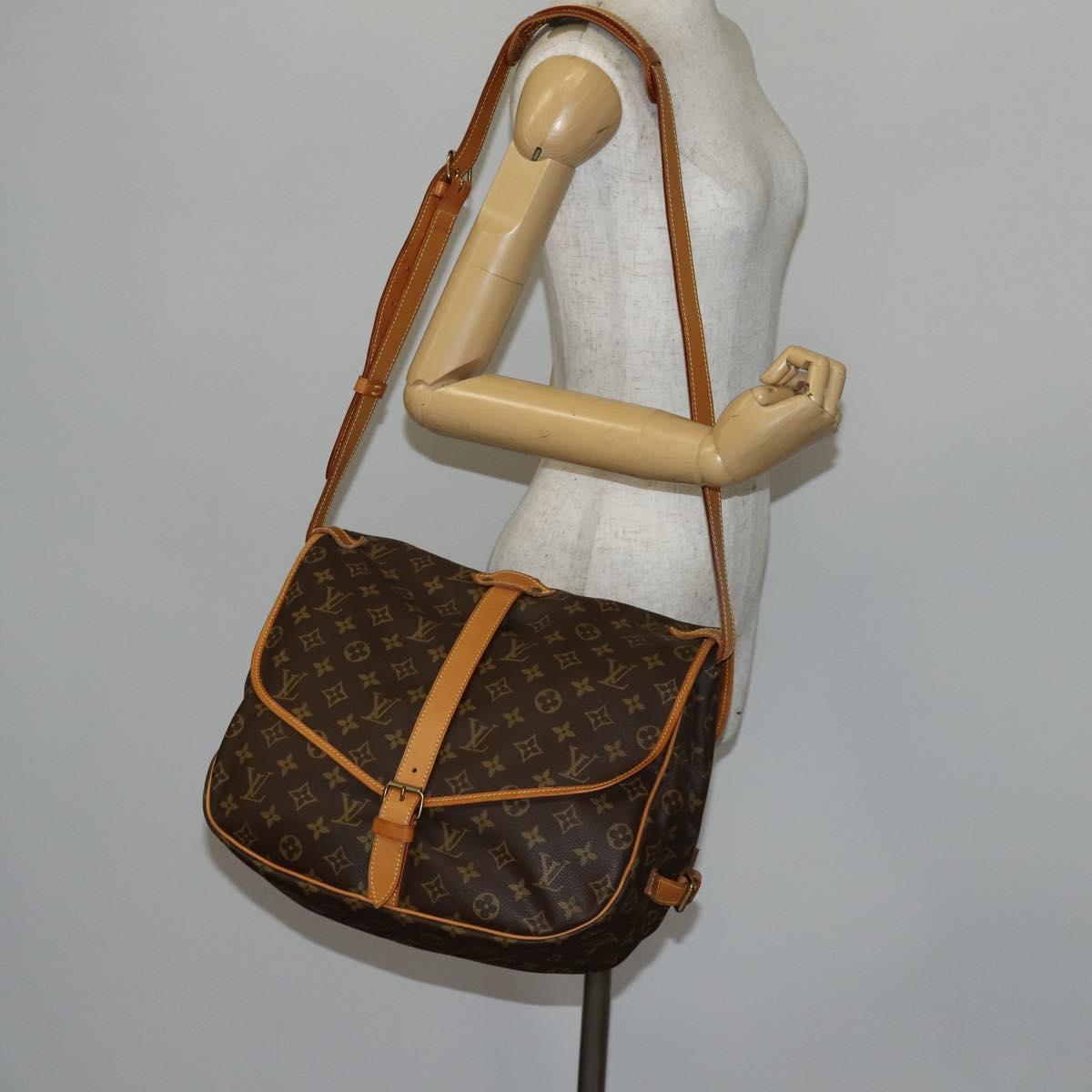 LOUIS VUITTON Monogram Saumur 35 Shoulder Bag M42254 LV Auth 142507