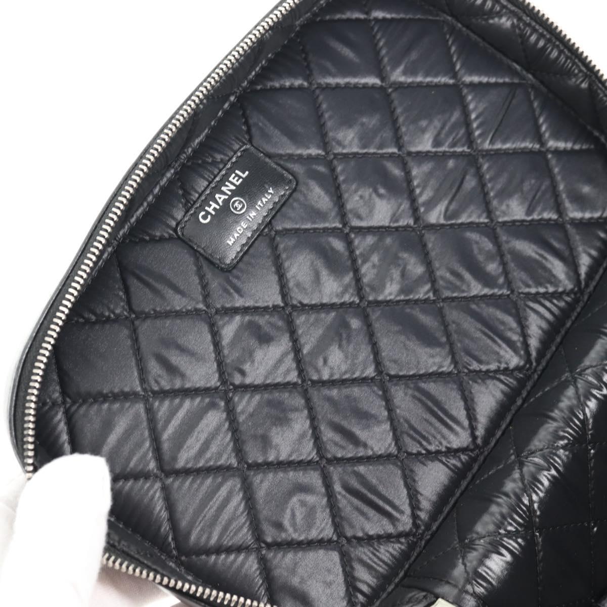 CHANEL Matelasse Vanity Pouch Lamb Skin Black Silver CC Auth 142565M