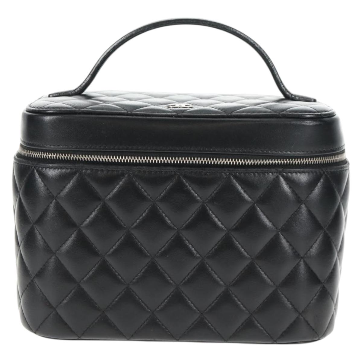 CHANEL Matelasse Vanity Pouch Lamb Skin Black Silver CC Auth 142565M