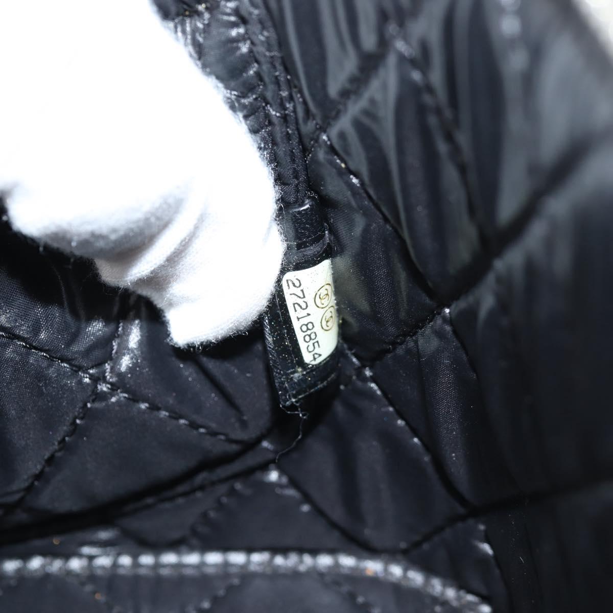 CHANEL Matelasse Vanity Pouch Lamb Skin Black Silver CC Auth 142565M