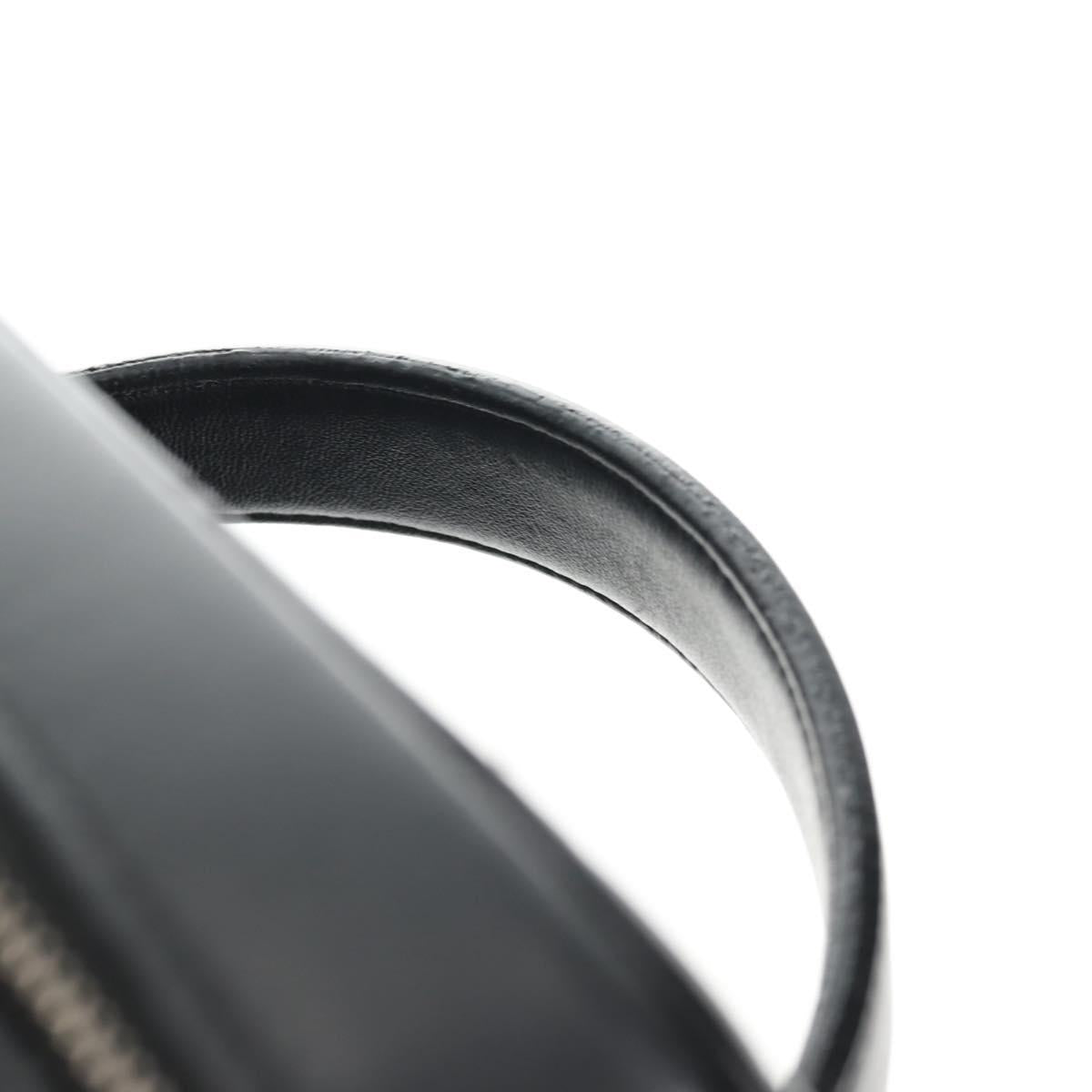 CHANEL Matelasse Vanity Pouch Lamb Skin Black Silver CC Auth 142565M