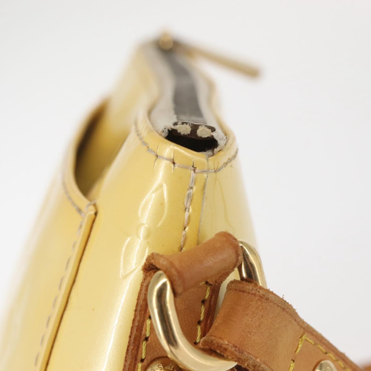 LOUIS VUITTON Monogram Vernis Minna Street Shoulder Bag Perle M91509 Auth 142615