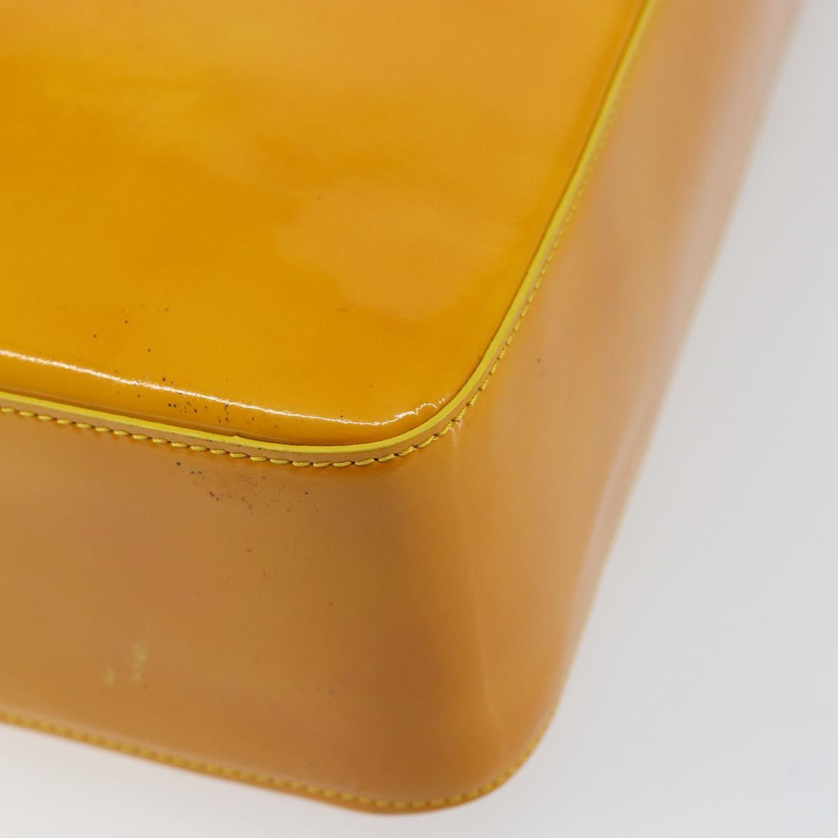 CHANEL Tote Bag Patent leather Yellow Gold CC Auth 142937