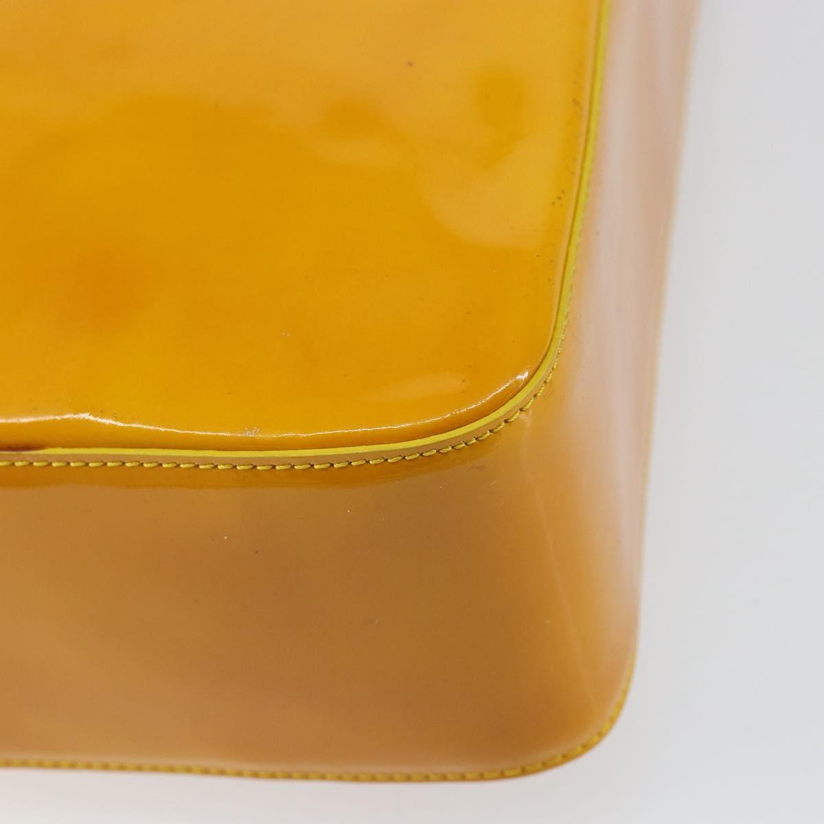 CHANEL Tote Bag Patent leather Yellow Gold CC Auth 142937