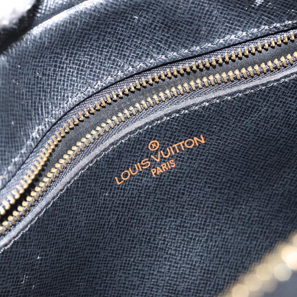 LOUIS VUITTON Epi Jeune Fille MM Shoulder Bag Black M52152 LV Auth 143146