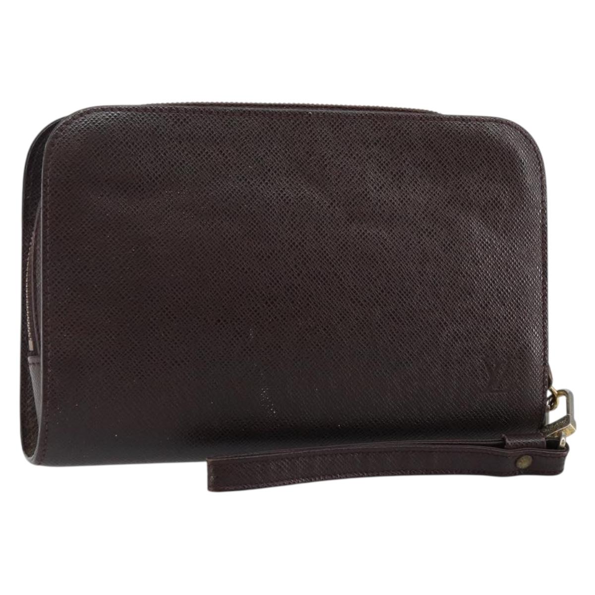 LOUIS VUITTON Taiga Baikal Clutch Bag Acajou M30186 LV Auth 143227