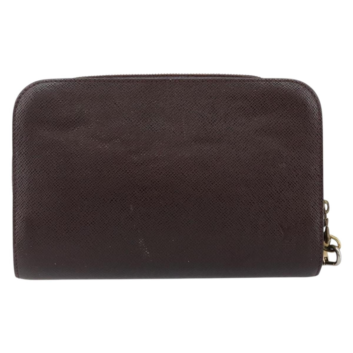 LOUIS VUITTON Taiga Baikal Clutch Bag Acajou M30186 LV Auth 143227