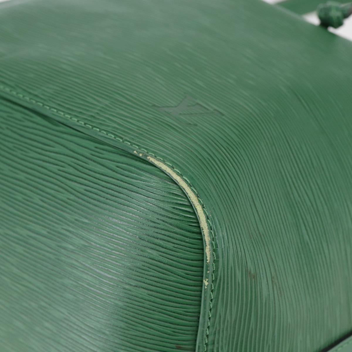 LOUIS VUITTON Epi Petit Noe Shoulder Bag Green M44104 LV Auth 143488