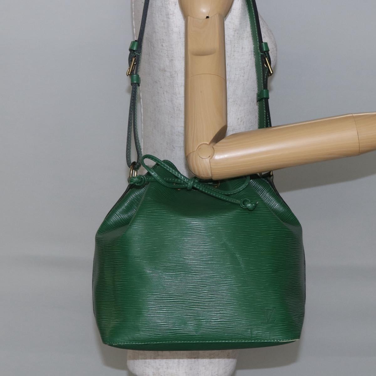 LOUIS VUITTON Epi Petit Noe Shoulder Bag Green M44104 LV Auth 143488