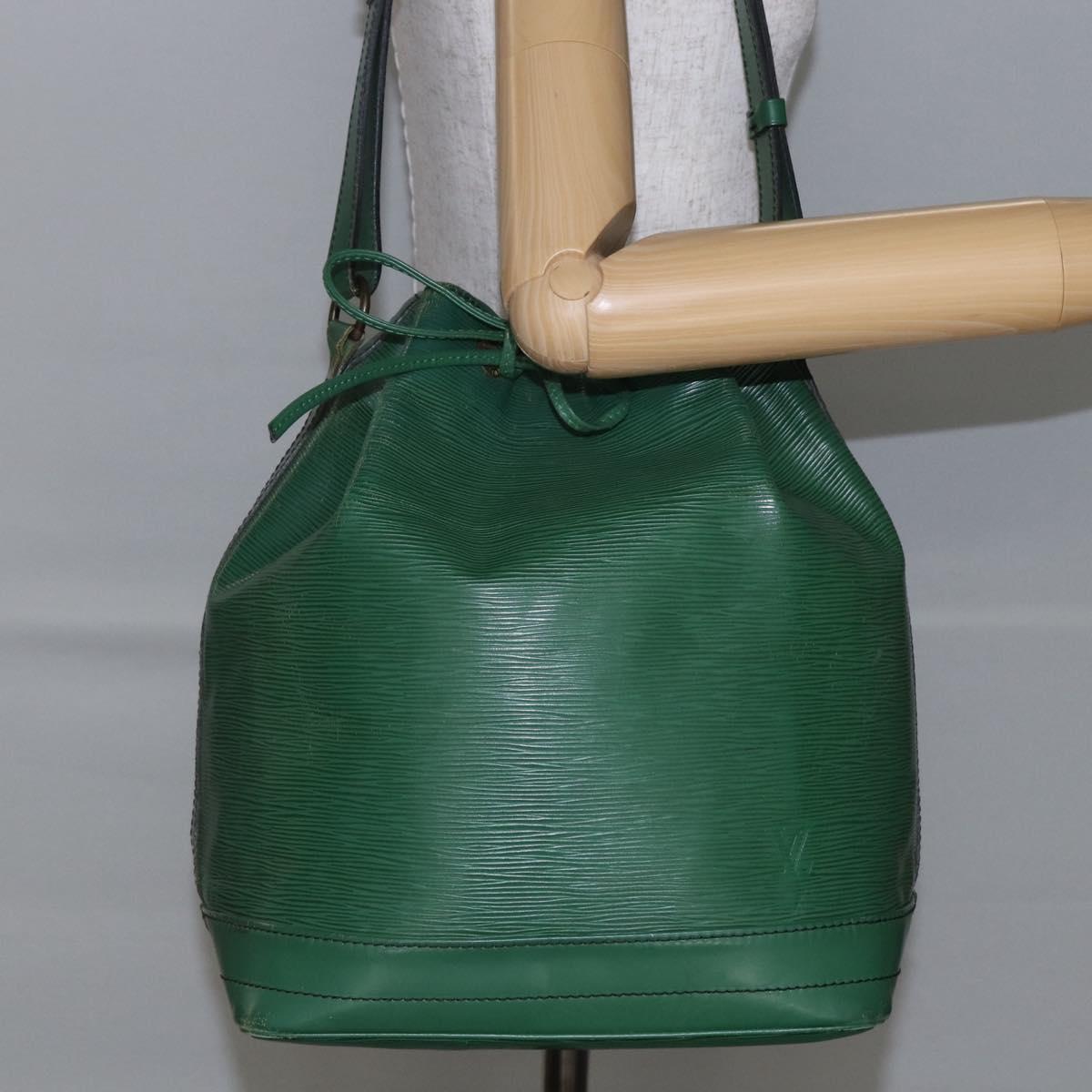 LOUIS VUITTON Epi Noe Shoulder Bag Green M44004 LV Auth 143560