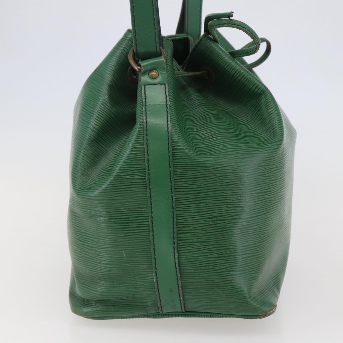 LOUIS VUITTON Epi Petit Noe Shoulder Bag Green M44104 LV Auth 143573