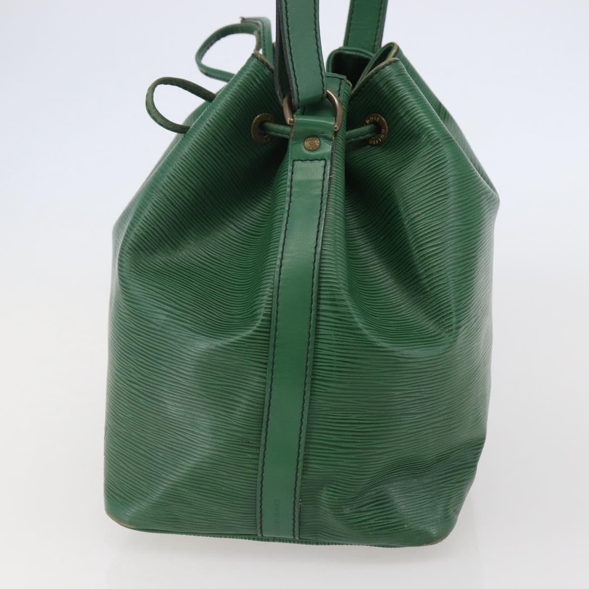 LOUIS VUITTON Epi Petit Noe Shoulder Bag Green M44104 LV Auth 143573