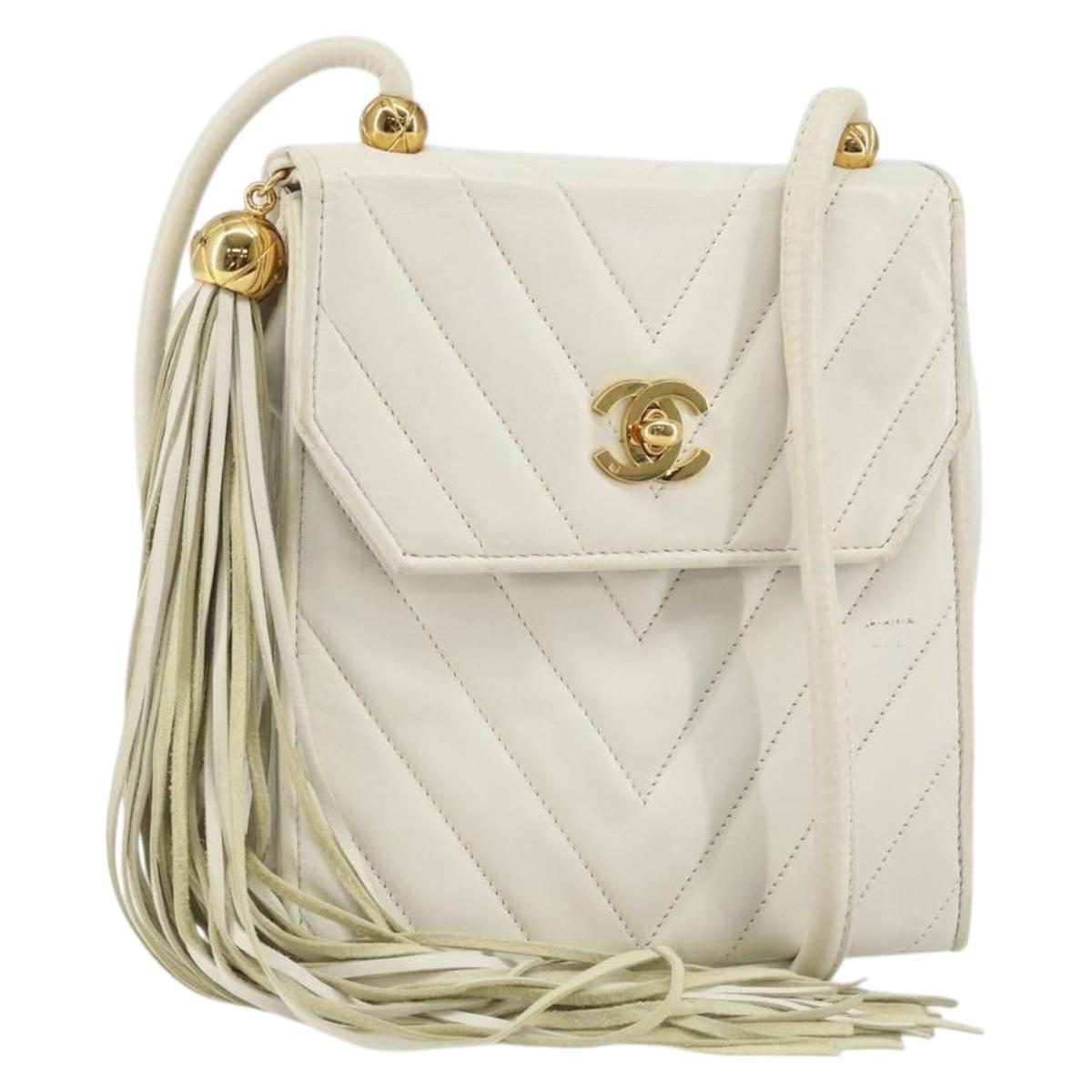 CHANEL V Stitch Shoulder Bag Lamb Skin White Gold CC Auth 143656
