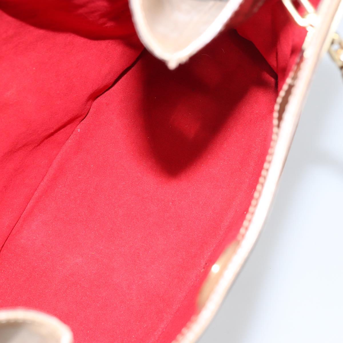 Salvatore Ferragamo Chain Shoulder Bag Enamel Beige Gold Auth 143680