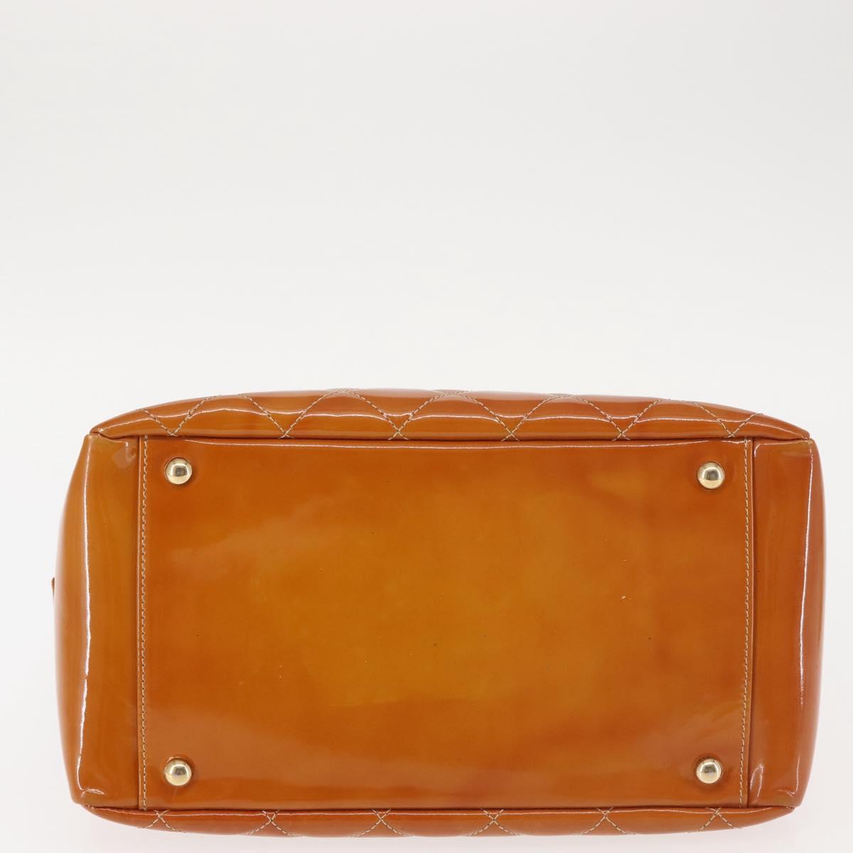 CHANEL Matelasse Chain Shoulder Bag Patent leather Beige Gold CC Auth 143975