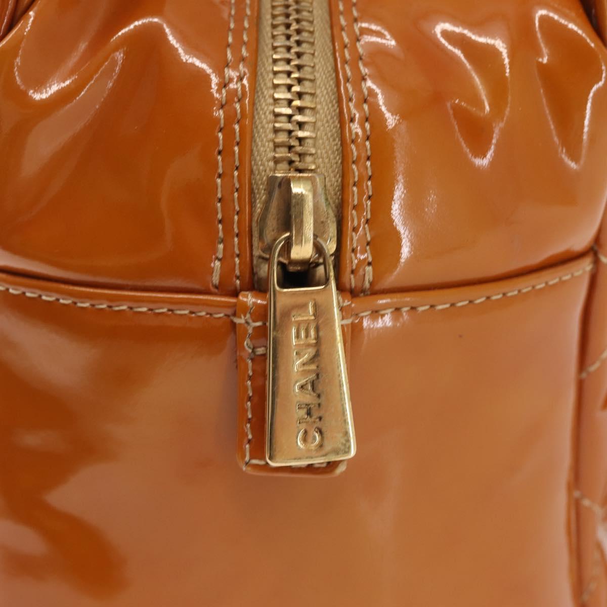 CHANEL Matelasse Chain Shoulder Bag Patent leather Beige Gold CC Auth 143975