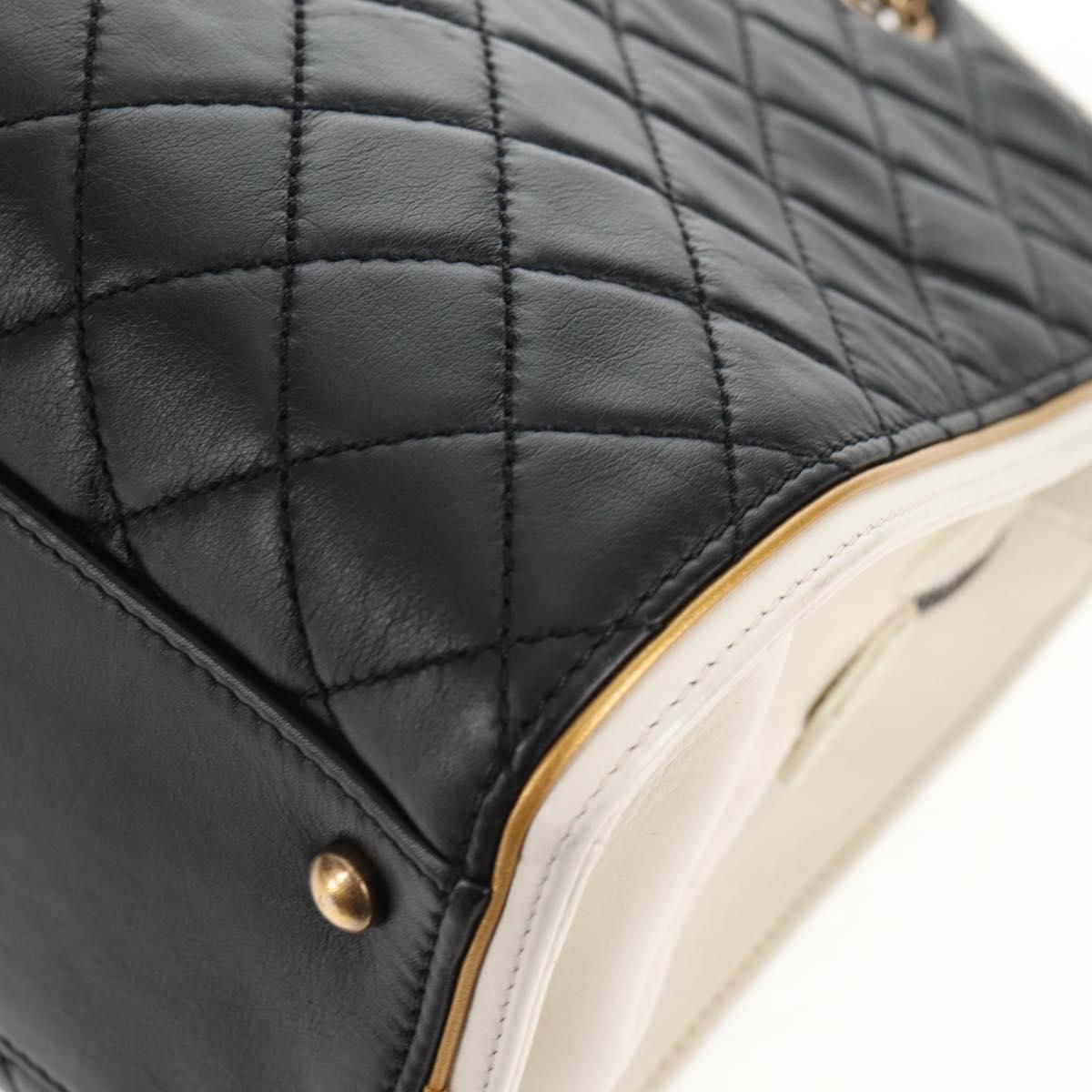 CHANEL Matelasse Chain Shoulder Bag Leather Black CC Auth 143982V