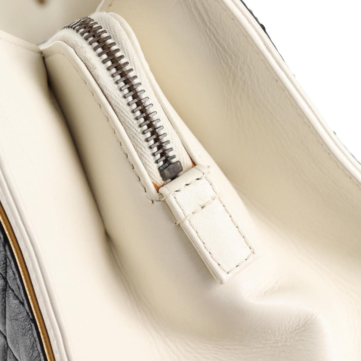 CHANEL Matelasse Chain Shoulder Bag Leather Black CC Auth 143982V